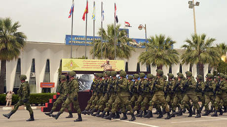 Rusia inicia la formación de una agrupación militar permanente en dos bases situadas en Siria