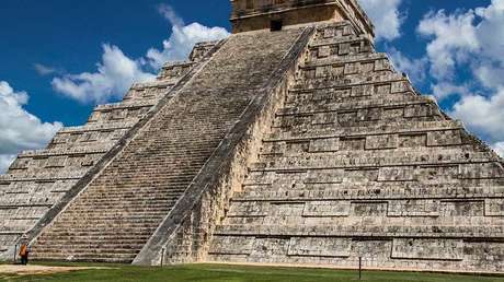 Monumental 'lavado de cara' al pasado de México