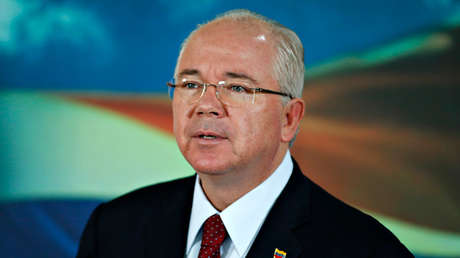 Venezuela: Solicitarán orden de captura y alerta roja en Interpol contra el exministro Ramírez