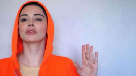 Sin tapujos: La estrella de 'Hechiceras' describe en detalle su violación por Weinstein