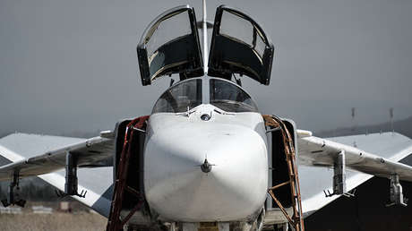 Video: Estos son los secretos del bombardero ruso Su-24 Fencer