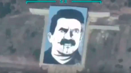  VIDEO: Turquía bombardea retrato gigante del líder kurdo Ocalan cerca de Afrín