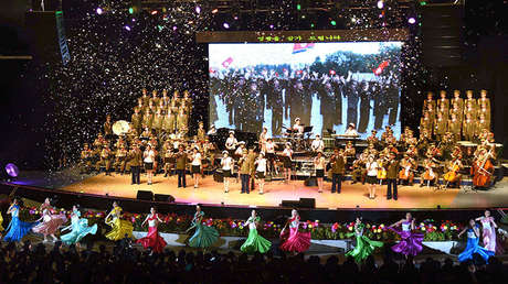 Pionyang quiere enviar a Corea del Sur un barco con artistas desafiando las sanciones