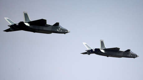 China asegura haber inventado un supermaterial capaz de hacer invisibles los cazas