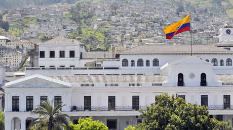 Situación política en Ecuador: El precio de "descorreizar" al país