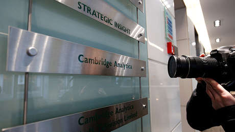 Acusan formalmente a Cambridge Analytica de violar las leyes electorales de EE.UU.