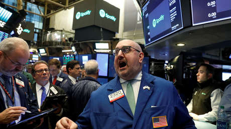 Se desploman en EE.UU. los mercados de valores tras la dura respuesta china en forma de aranceles