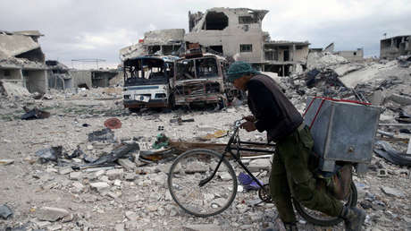 Embajador ruso: Nos vuelven a enseñar "la probeta vacía" que usaron para la invasión de Irak