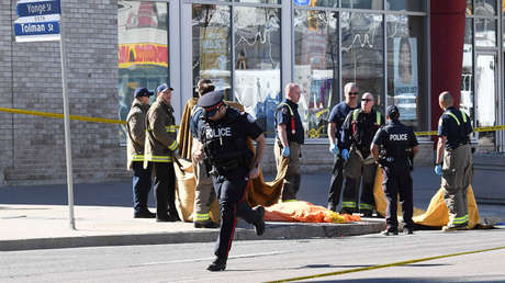 Acusan de 10 cargos de asesinato al sospechoso del atropello de Toronto