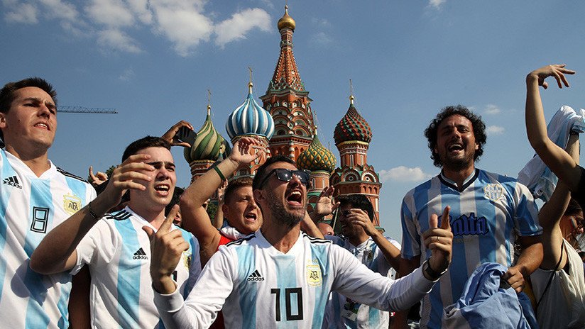 Embajada de Rusia en Argentina condena el comportamiento del argentino que humilló a una joven rusa