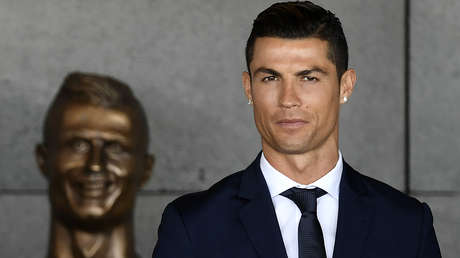 "Una total falta de respeto": Exigen que regresen el polémico busto de 'CR7' que provocó burlas
