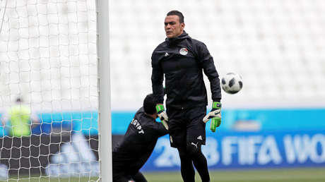 Un arquero de récord: Debuta con Egipto Essam El Hadary a sus 45 años (VIDEO)