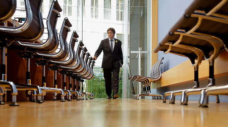 Carles Puigdemont: "El nuevo Gobierno español ha supuesto un cambio de clima y de lenguaje"