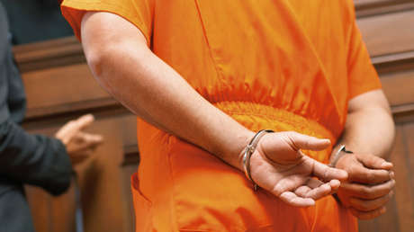 Arrestan a extrenadora de gimnasia de EE.UU. por presunto abuso sexual de un menor