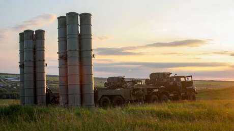 Rusia entrega los sistemas antiaéreos S-300 a Siria