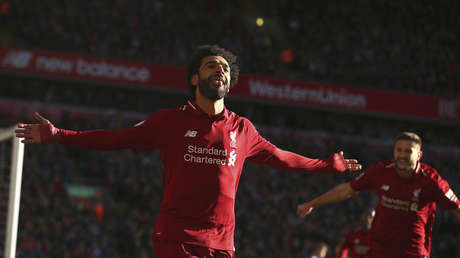 ¿Todd Flanders o ladrón de 'Home Alone'? Inauguran irreconocible escultura de Mohamed Salah (FOTO)