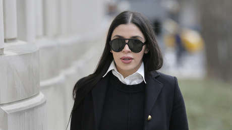 La reacción de la esposa de 'el Chapo' al recibir un regalo de uno de sus hijos