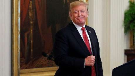 FOTO: Trump revela el diseño "totalmente efectivo y hermoso" del muro fronterizo