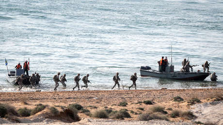 Irán realiza unos ejercicios militares tras la llegada de un portaviones de EE.UU. al golfo Pérsico