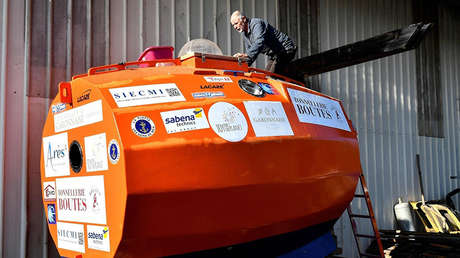 Un aventurero francés de 71 años busca cruzar el Atlántico en un barril sin timón ni comandos