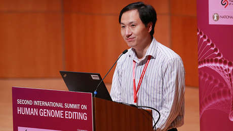 Afirman que el creador de la primera modificación genética de bebés podría enfrentar pena de muerte