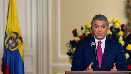 Iván Duque sobre el carro bomba en Bogotá: "Colombia no se doblega ante la violencia"