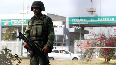 El robo de combustible en México: Una industria de crimen organizado y lavado de dinero