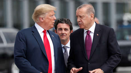 Erdogan a Trump: Turquía está preparada para entrar en Manbij "sin demora"