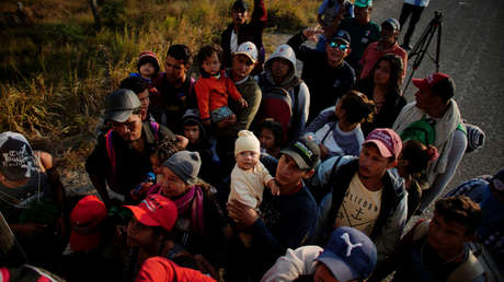 VIDEO: Migrante hondureña se reúne con su bebé de un año, tras ser separadas en la frontera entre EE.UU. y México hace un mes