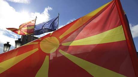 Macedonia cambia oficialmente de nombre