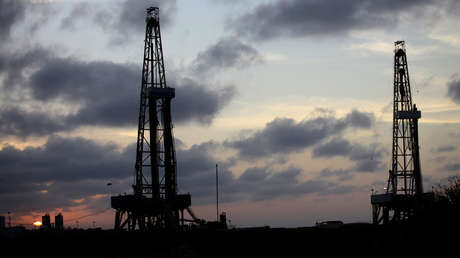 Instrumento político: ¿Por qué EE.UU. bloquea el petróleo venezolano?