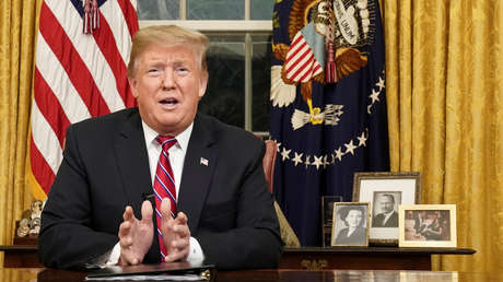 Trump reitera que estudia "todas las opciones" sobre "la crisis en Venezuela"