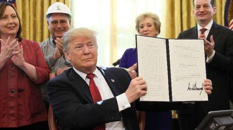 Trump firma proyecto de ley que otorga al Departamento de Seguridad Nacional "fondos críticos para proteger la patria" en la frontera sur