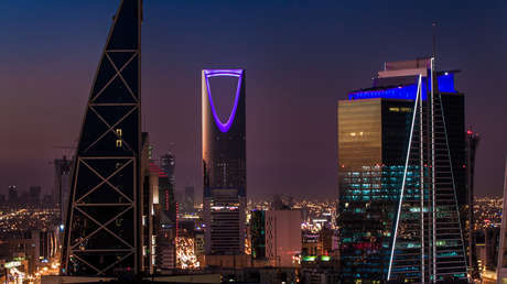 Un caso más: Saudita de 14 años falsifica documentos para huir de su familia tras denunciar abusos y amenazas de muerte