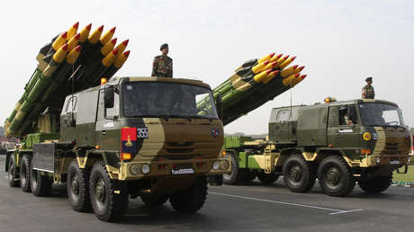 India confirma la caída de bombas pakistaníes en complejos militares y pone a sus fuerzas en estado de alerta