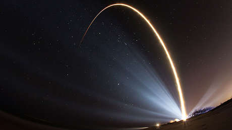 Moscú "se reserva el derecho a responder" si EE.UU. despliega misiles prohibidos por el Tratado INF tras abandonarlo