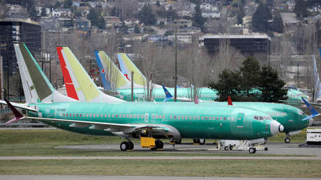 Reportan conversación telefónica entre Trump y el jefe de Boeing mientras senadores de EE.UU. instan a dejar en tierra los 737 MAX