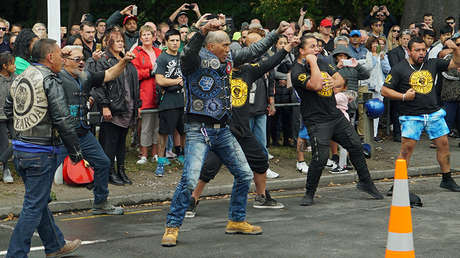 Bandas de motociclistas de Nueva Zelanda se ofrecen para vigilar las mezquitas