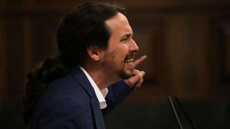 Policías corruptos, información sensible y un móvil robado:  la guerra sucia contra Podemos en España