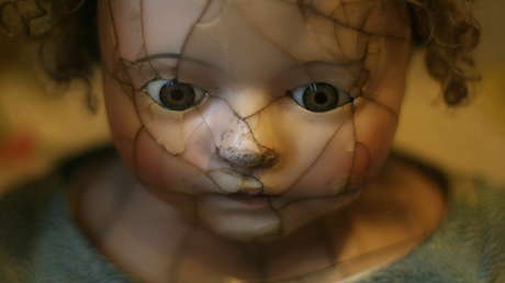 Lo grababa y lo subía a la Red: Se declara culpable del "peor caso de pederastia en la historia de Australia"