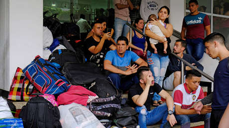 "El hospedaje no puede ser eterno": Desalojan a militares desertores venezolanos de hotel en Colombia