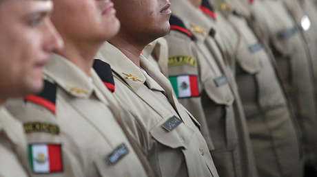 Un grupo de civiles retiene, golpea y desarma a miembros del Ejército mexicano (VIDEOS)