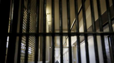 EE.UU.: Hombre que secuestró a su hijastra y la violó durante 19 años enfrenta ahora cadena perpetua