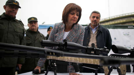 ¿Militarizar a los jóvenes de 16 a 20 años?: Argentina lanza el 'Servicio Cívico Voluntario en Valores'