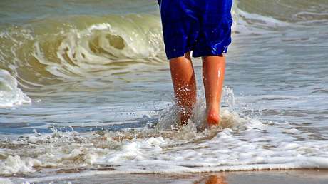 Una bacteria carnívora deja sin una pierna a un bañista en EE.UU.