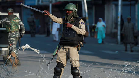 Ministro de Defensa indio a Pakistán: "¿Por qué lloran por Cachemira si nunca les ha pertenecido?"