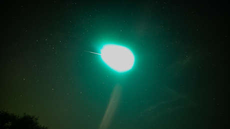 Captan una brillante bola de fuego verde surcando el cielo de Estados Unidos y Canadá (VIDEO)