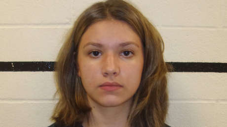 Arrestan en EE.UU. a una joven que quería disparar a 400 personas por diversión