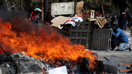 Gas lacrimógeno, represión policial y barricadas: Ecuador vive otra jordana de protestas contra el 'paquetazo'