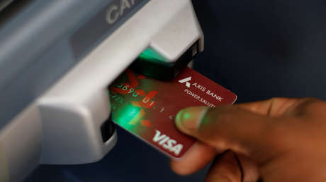 Roban datos de más de 1,3 millones de tarjetas bancarias y los ponen a la venta en el mercado negro